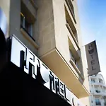 Hotel Le Chat Noir