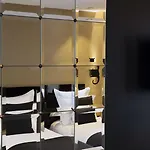 Le Noir Hotel 4*
