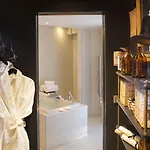 Hotel Le Noir 4*
