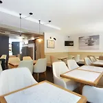 Le Noir Hotel