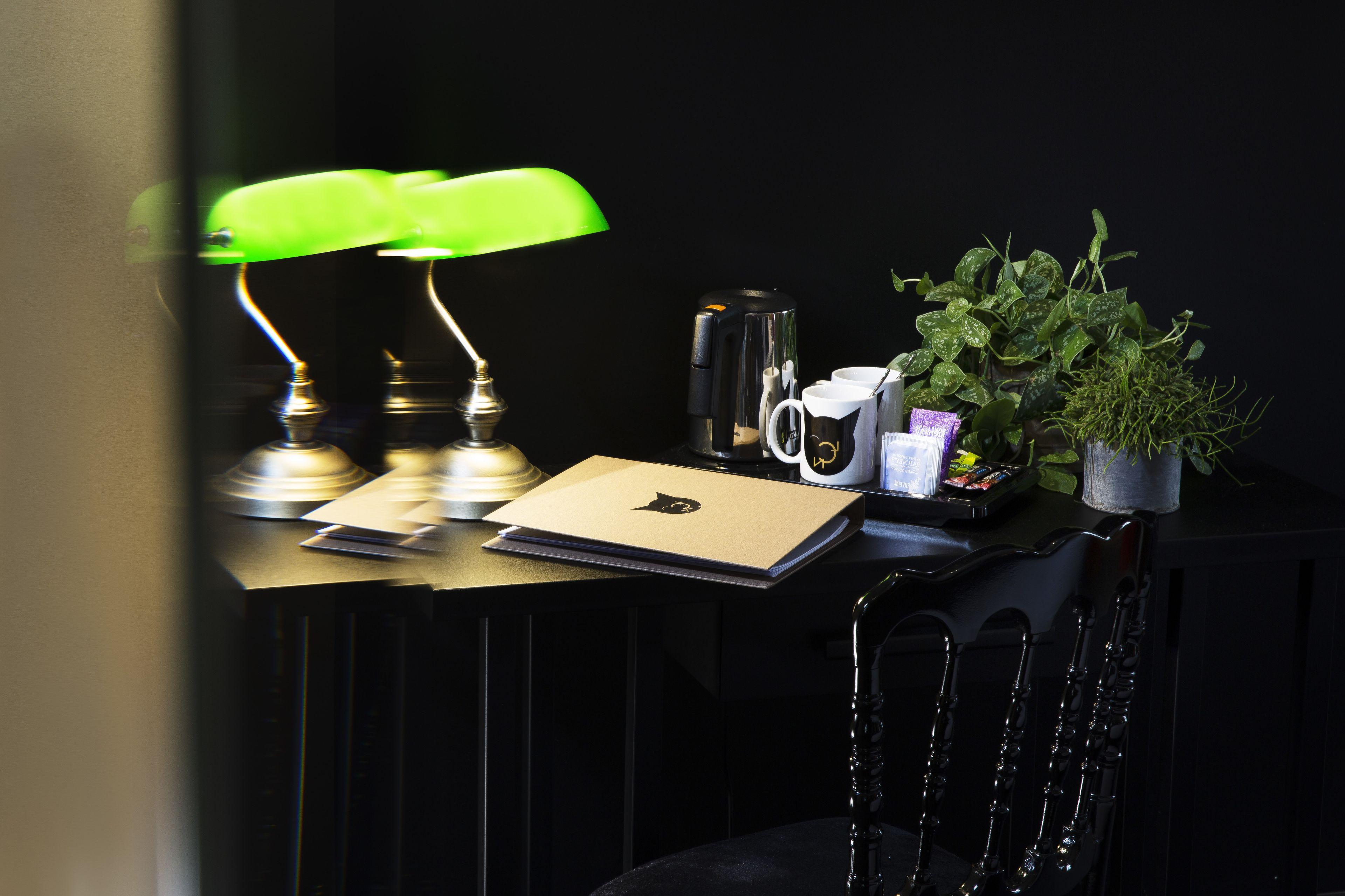 Le Noir Hotel 4*